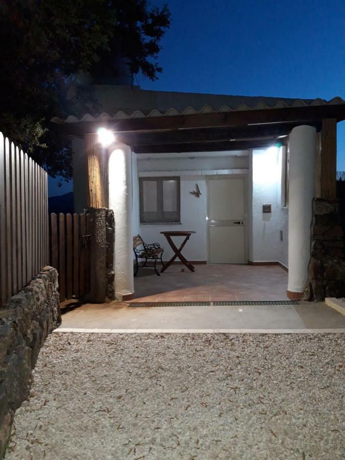 Casa Toloi Apartment Dorgali Exterior photo